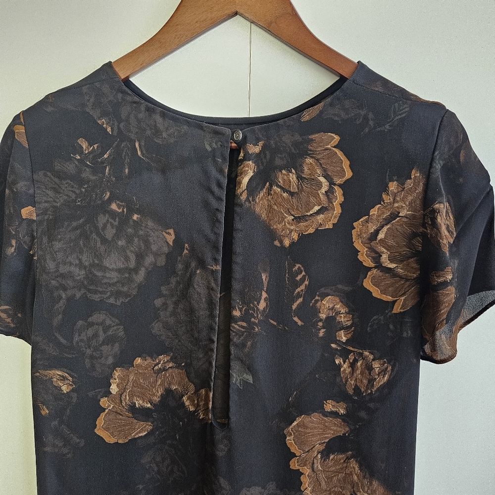 WILFRED 100% Silk Short Sleeve Blouse Size Small Aritzia - Picture 7 of 9